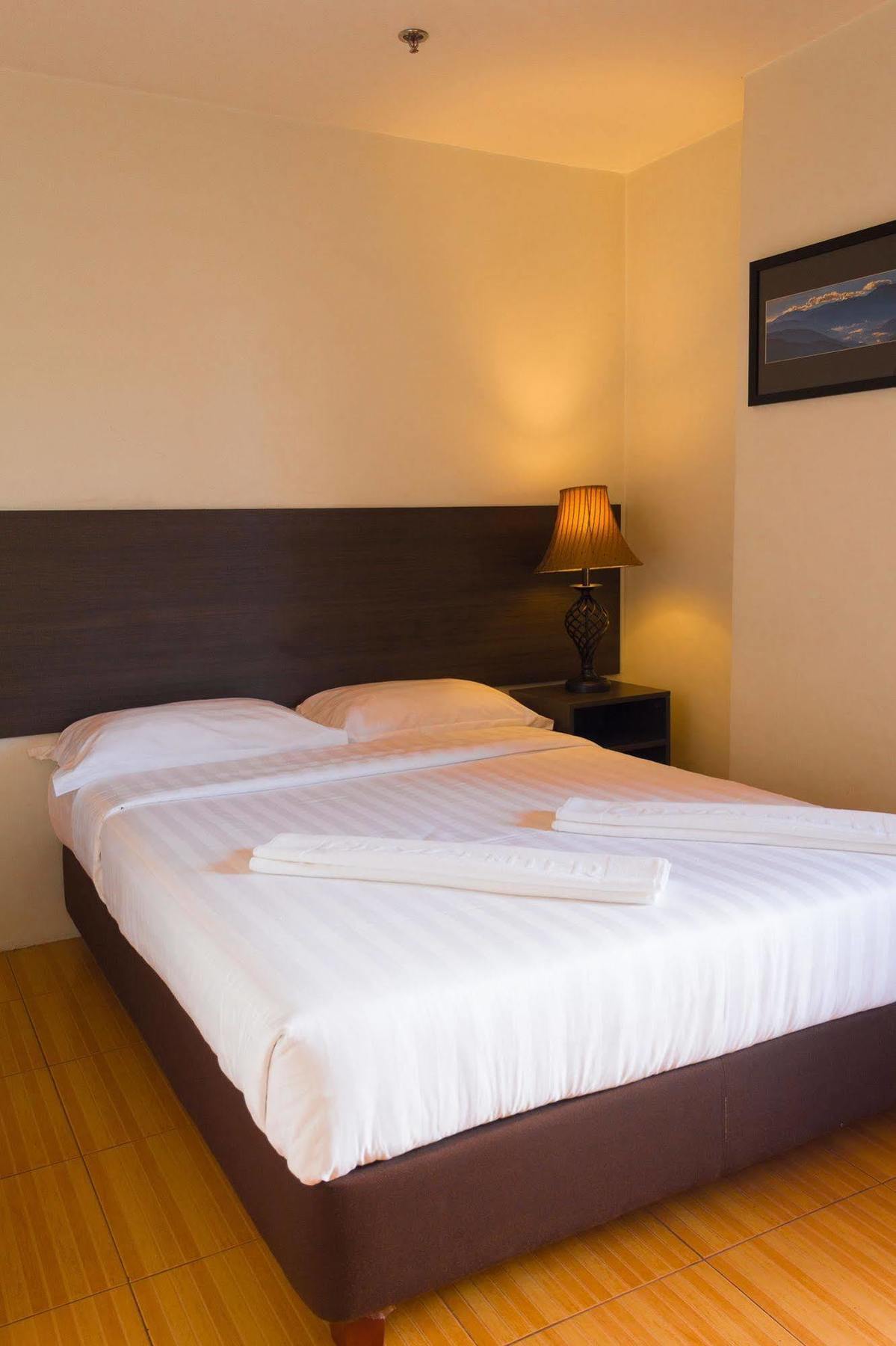 City Center Hotel Baguio City Dış mekan fotoğraf